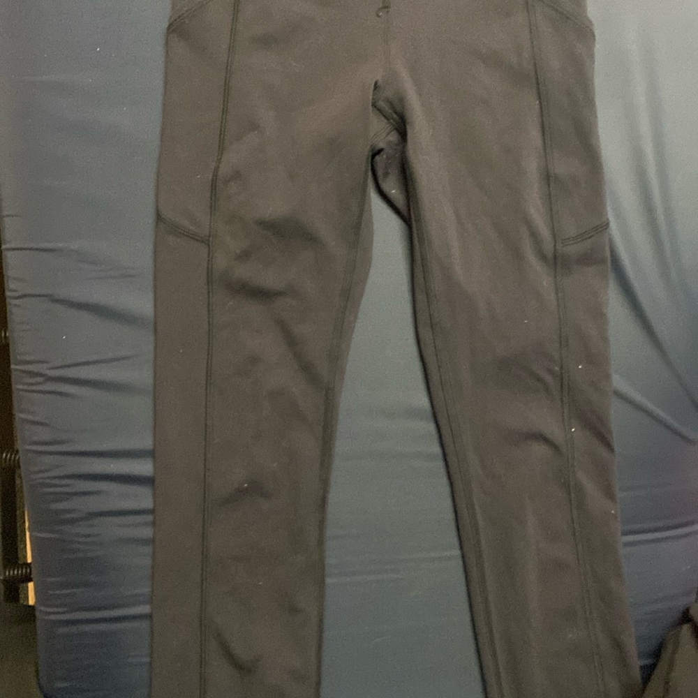 Size small Lululemon bottoms with pockets